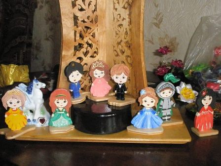 �������